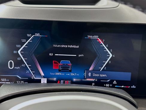 Certified 2024 BMW X5 xDrive40i w/ M Sport Package image 12