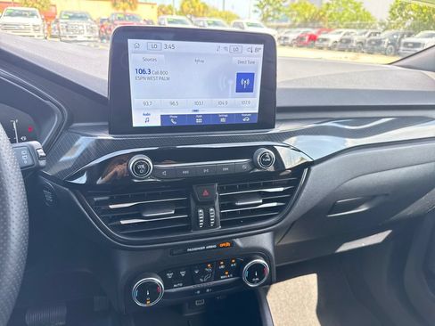 Used 2025 Ford Escape ST-Line FWD image 14