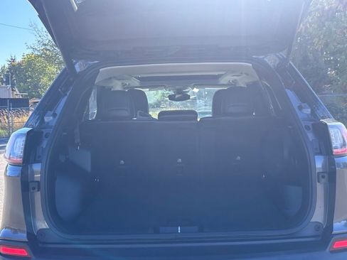 Used 2021 Jeep Cherokee Latitude Lux w/ Sun & Sound Group image 13