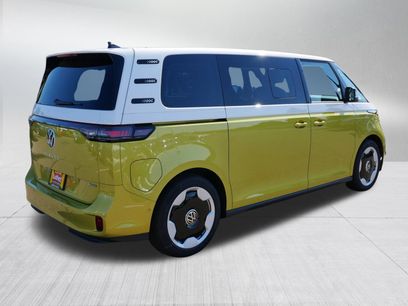 New 2025 Volkswagen ID. Buzz Pro S Plus