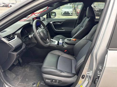 Used 2024 Toyota RAV4 XSE AWD/4WD image 10