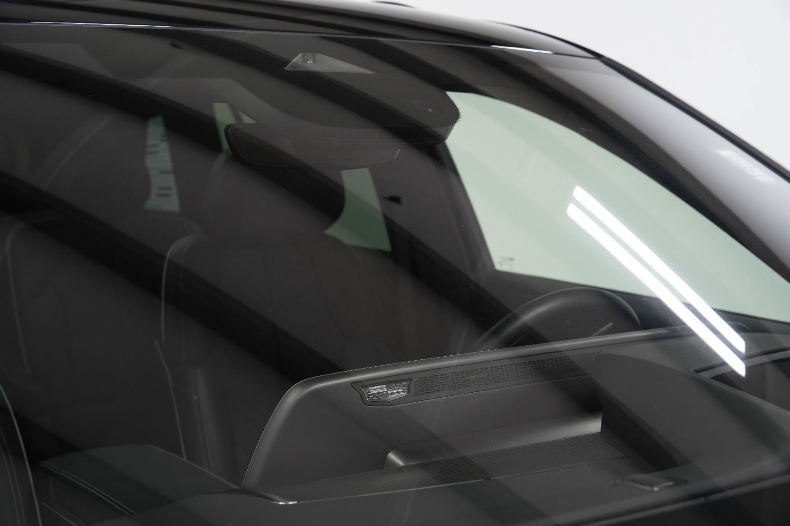 Used 2026 Cadillac Vistiq Platinum w/ LPO, Floor Liner Package AWD/4WD image 60