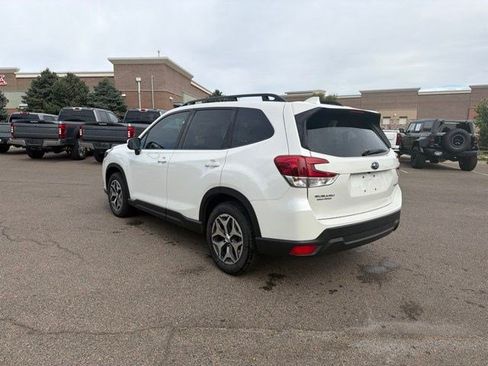 Used 2023 Subaru Forester Premium AWD/4WD image 4