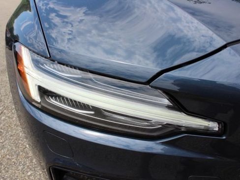 Certified 2024 Volvo S60 B5 Plus w/ Climate Package AWD/4WD image 13