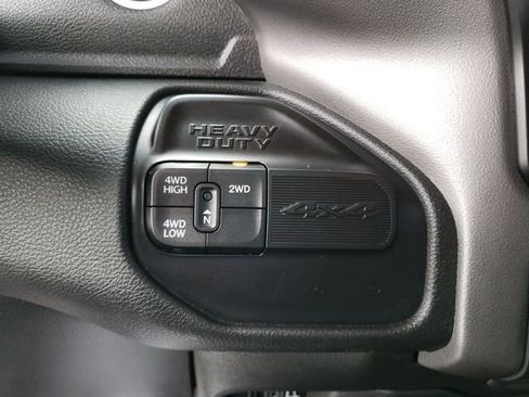 Used 2022 RAM 2500 Big Horn image 25