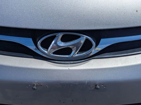 Used 2013 Hyundai Elantra GLS w/ Preferred Pkg FWD image 7