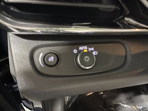 New 2025 Buick Envista Avenir image 26