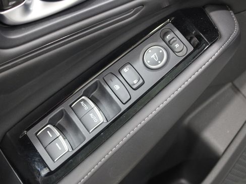 Used 2024 Honda Accord Touring image 7