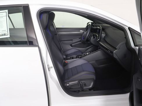 Used 2026 Volkswagen Golf R AWD/4WD image 31