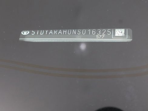 Used 2022 Toyota Highlander Limited image 60