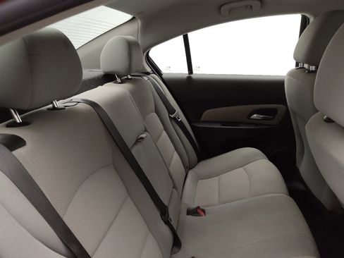 Used 2016 Chevrolet Cruze LT image 19