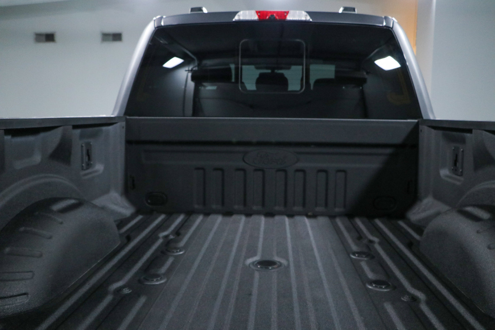 Used 2022 Ford F250 Lariat w/ Black Appearance Package AWD/4WD image 30