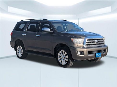 Used 2014 Toyota Sequoia Platinum image 8