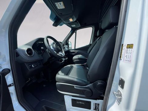 New 2025 Mercedes-Benz Sprinter 2500 image 7