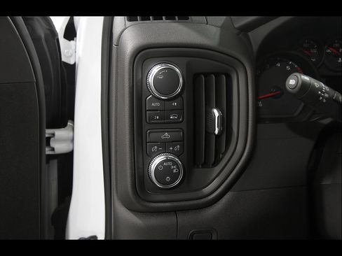 Used 2024 GMC Sierra 1500 Pro w/ Pro Value Package AWD/4WD image 6