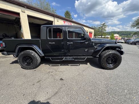 Used 2021 Jeep Gladiator Sport AWD/4WD image 14
