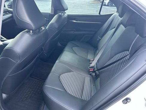 Used 2024 Toyota Camry SE w/ Cold Weather Package FWD image 18