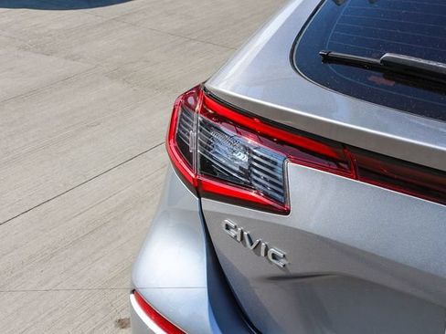 Used 2022 Honda Civic Sport image 8
