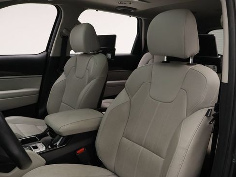 Used 2022 Kia Telluride EX w/ EX Premium Package AWD/4WD image 13