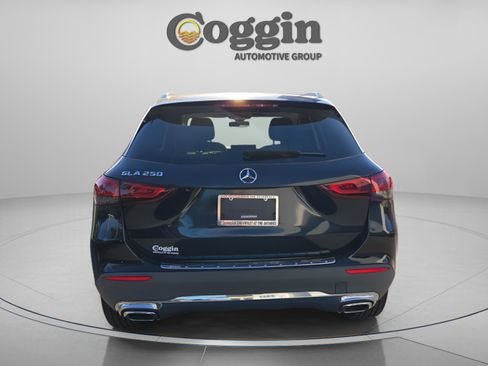Used 2023 Mercedes-Benz GLA 250 w/ Premium Package image 5