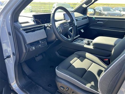 New 2026 GMC Sierra EV Elevation image 8