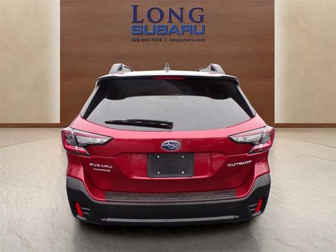 Used 2022 Subaru Outback Premium image 10