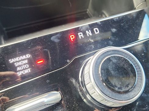 New 2025 Jeep Grand Cherokee L Limited w/ Black Appearance Package image 17