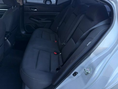 Used 2021 Nissan Altima 2.5 SV FWD image 22