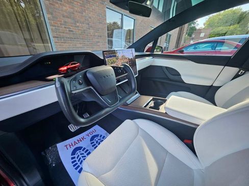 Used 2023 Tesla Model X AWD/4WD image 37