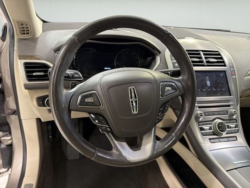 Used 2019 Lincoln MKZ Reserve w/ Reserve Plus Package FWD image 15
