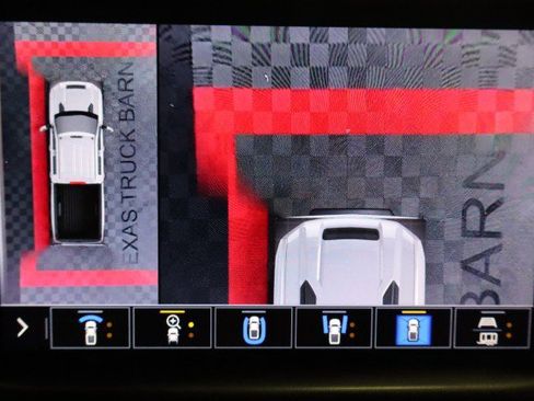 Used 2020 Chevrolet Silverado 2500 High Country w/ Technology Package AWD/4WD image 17