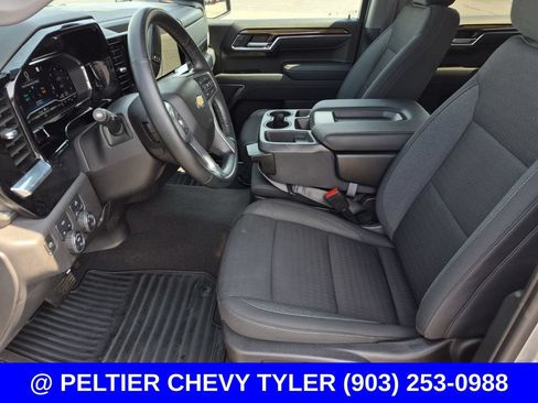 Used 2023 Chevrolet Silverado 1500 LT AWD/4WD image 31