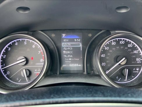Used 2023 Toyota Camry SE FWD image 25