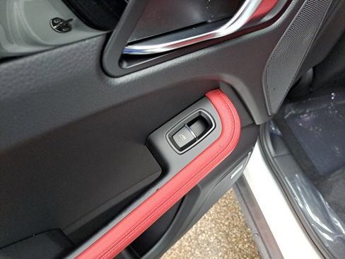 Used 2026 Porsche Macan S image 22