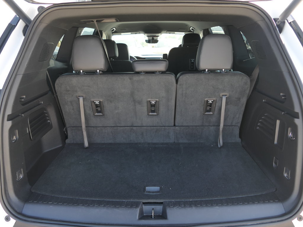 Used 2026 GMC Acadia Elevation w/ Elevation Premium Package FWD image 21