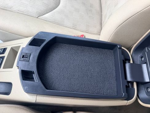Used 2012 Toyota RAV4 FWD w/ Value Pkg image 41