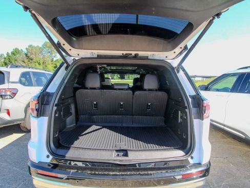 Used 2025 GMC Acadia Denali w/ Super Cruise Package AWD/4WD image 5