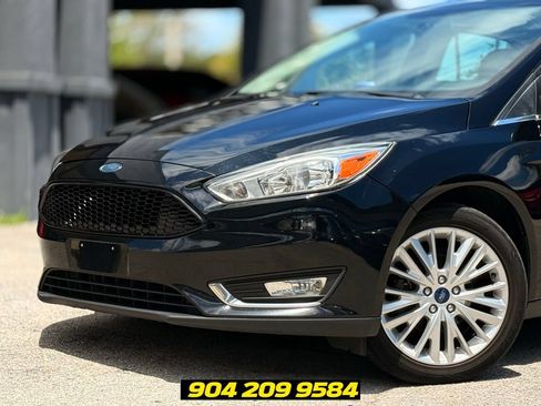 Used 2017 Ford Focus Titanium FWD image 2
