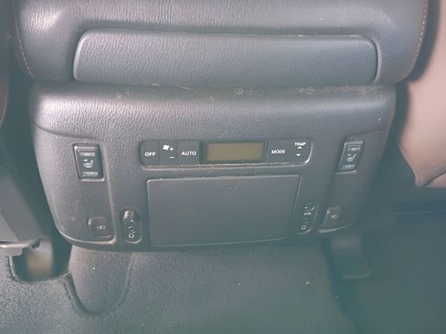 Used 2018 Nissan Armada Platinum w/ Captain Seat Package RWD image 23
