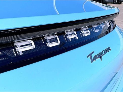 Used 2023 Porsche Taycan image 30