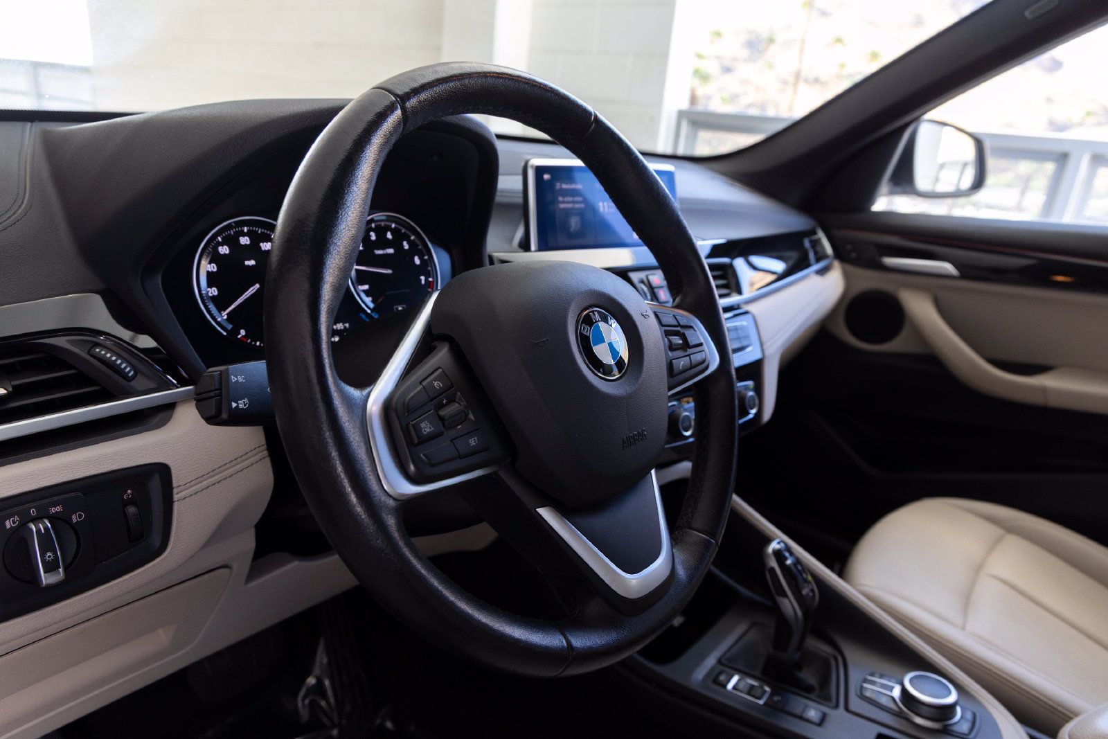 Used 2021 BMW X1 xDrive28i AWD/4WD image 16
