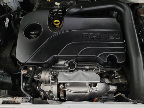 Used 2024 Chevrolet Equinox LS image 30