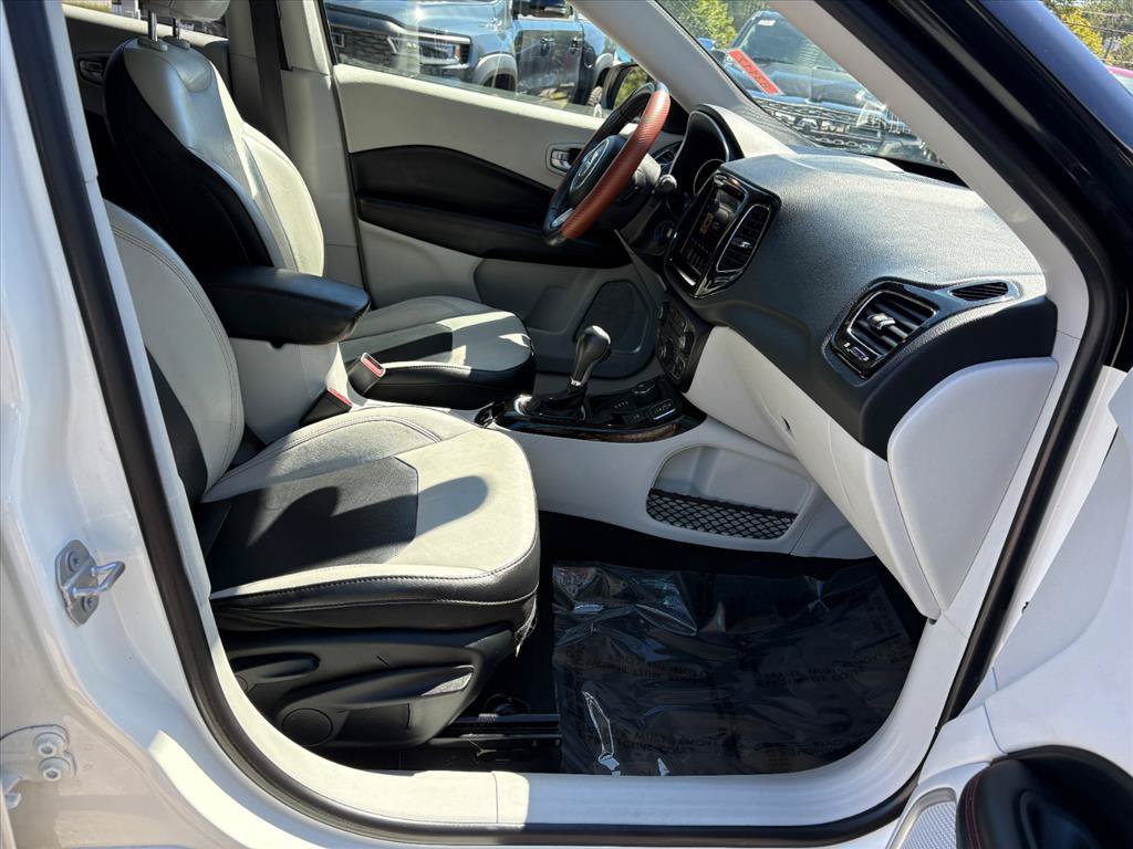 Used 2019 Jeep Compass Limited AWD/4WD image 17