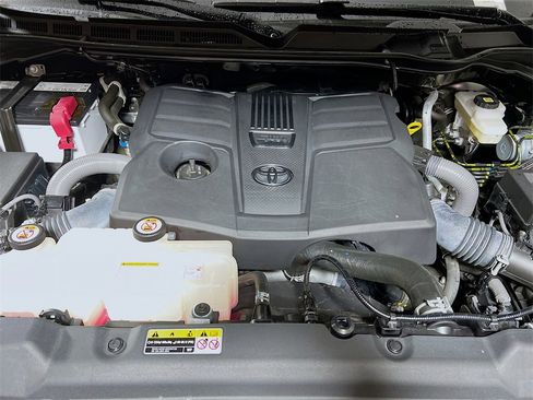 Used 2024 Toyota Tundra SR5 image 27