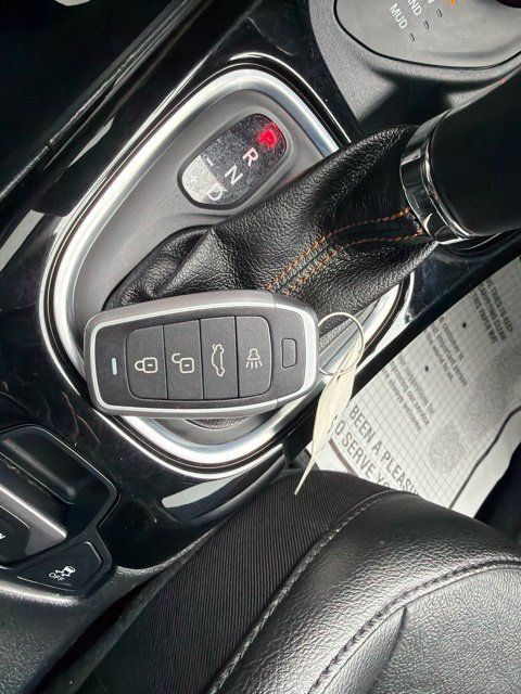 Used 2020 Jeep Compass Limited AWD/4WD image 28