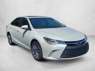 Used 2016 Toyota Camry XLE w/ Advanced Technology Package FWD video 3