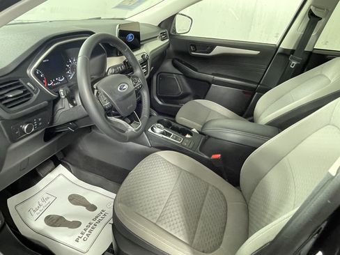 Certified 2022 Ford Escape SE w/ SE Sport Appearance Package AWD/4WD image 9