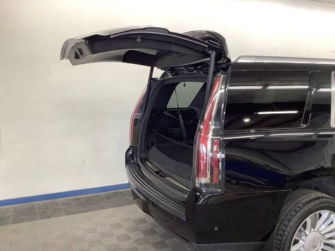 Used 2018 Cadillac Escalade Platinum image 25