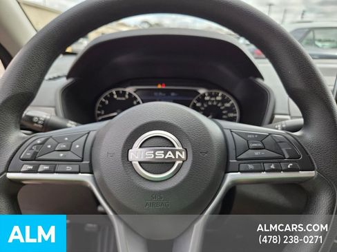 Used 2025 Nissan Altima 2.5 SV image 19