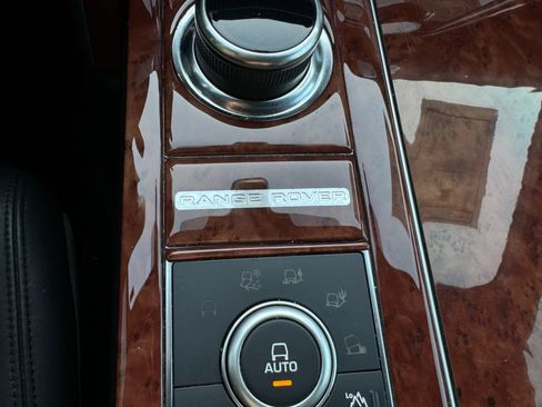Used 2017 Land Rover Range Rover HSE image 75